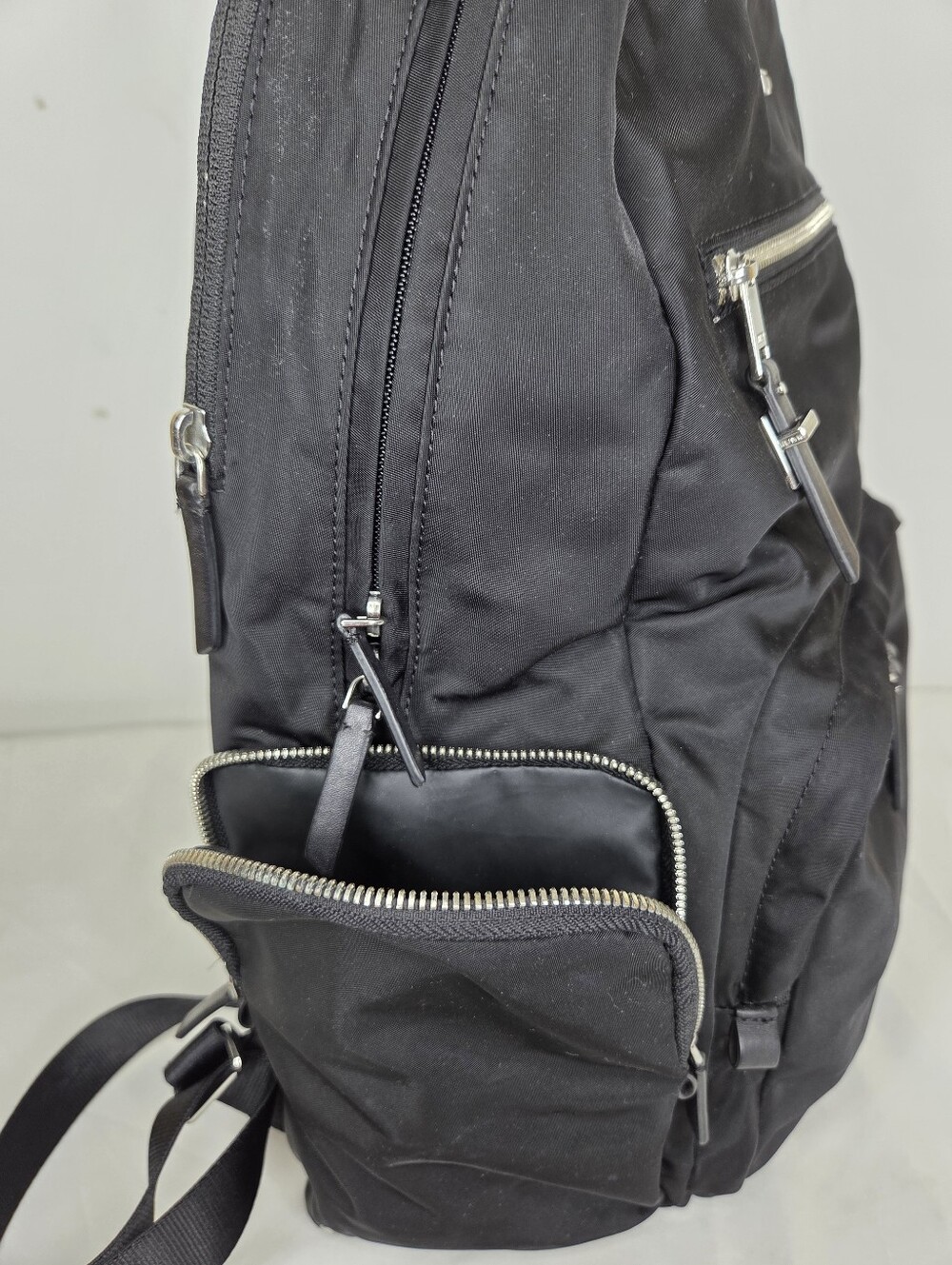 Tumi - Black Nylon Backpack - Sleek Everyday Travel Bag - Picture 6 of 16
